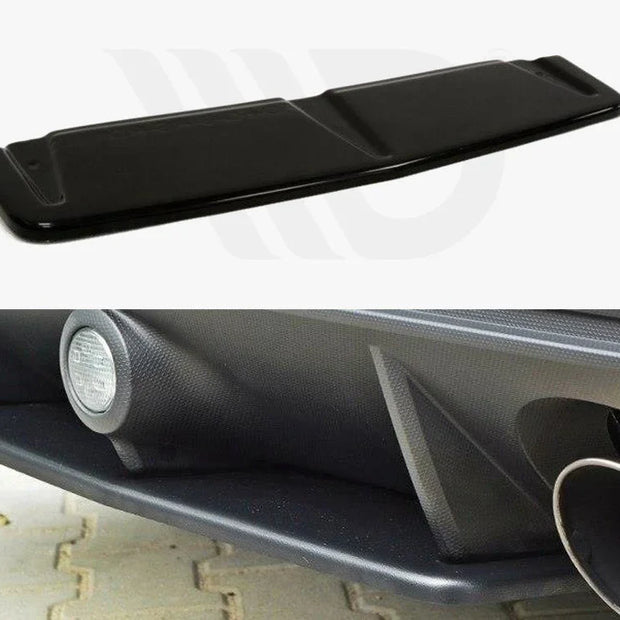 Maxton Design Central Rear Splitter Ford Focus 3 RS