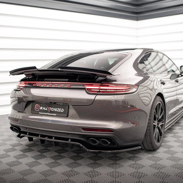 Maxton Design Central Rear Splitter Vertical Bars Porsche Panamera E-Hybrid 971