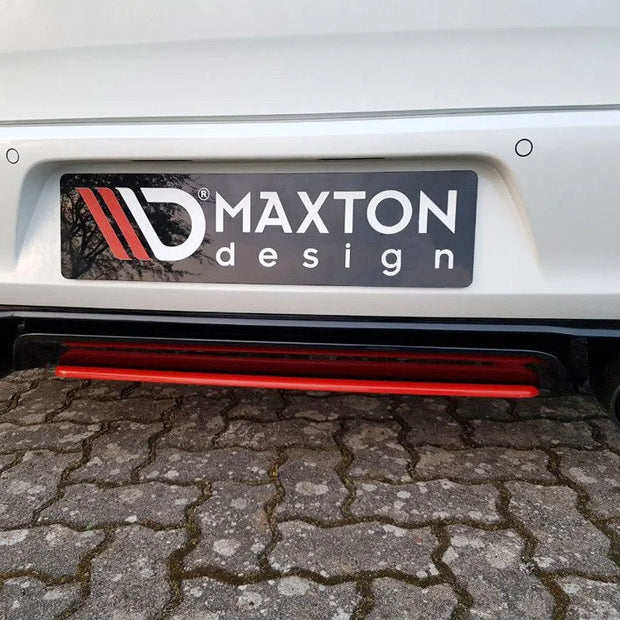 Maxton Design Central Rear Splitter Volkswagen Golf MK7 GTI Clubsport 16-17