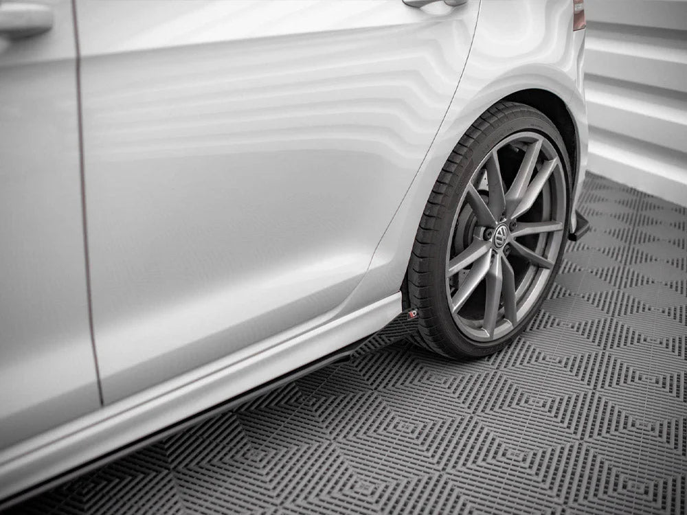 Maxton Design Side Flaps Volkswagen Golf R Mk7