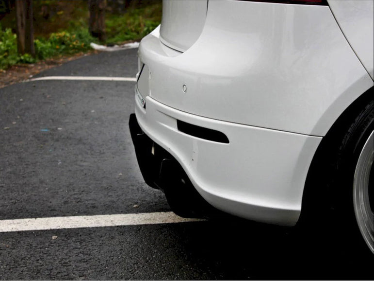 Maxton Design Volkswagen Golf V R32 Rear Diffuser
