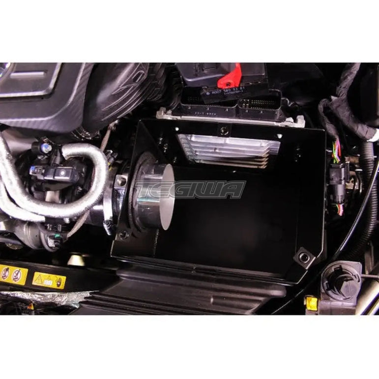 Mishimoto Performance Air Intake Mercedes-Benz CLA45 AMG 14-19