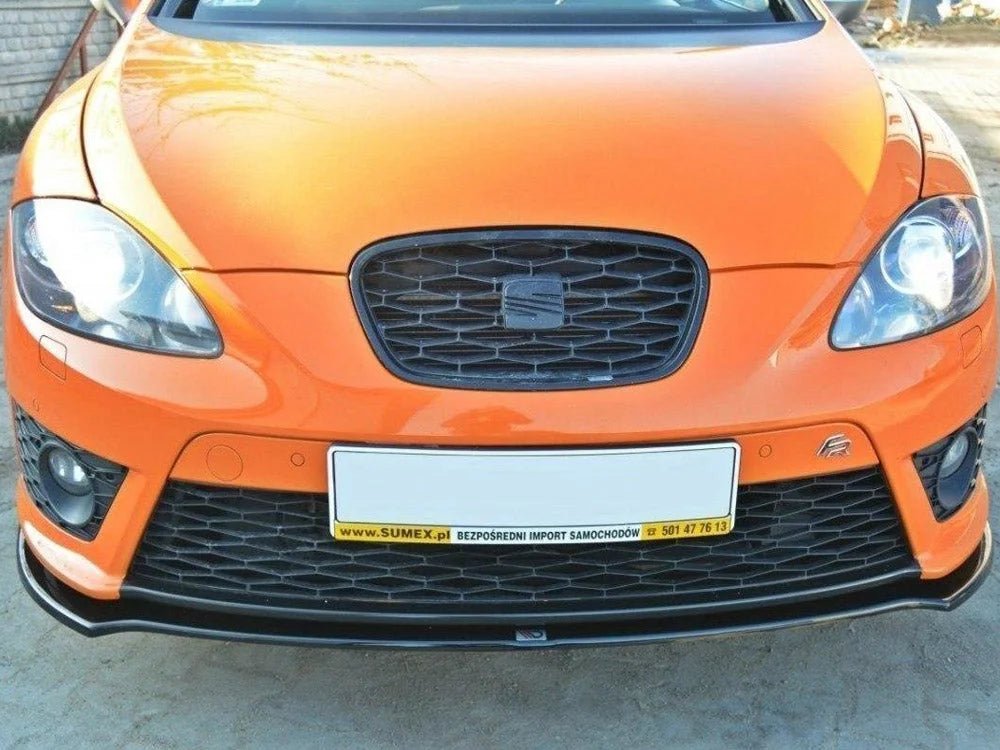 maxton-design-front-splitter-v-2-seat-leon-mk2-cupra-fr-facelift-gloss-black-splitters-skirts-diffusers-543.jpg Maxton Design Front Splitter V.2 Seat Leon MK2 Cupra FR Facelift - Image 3