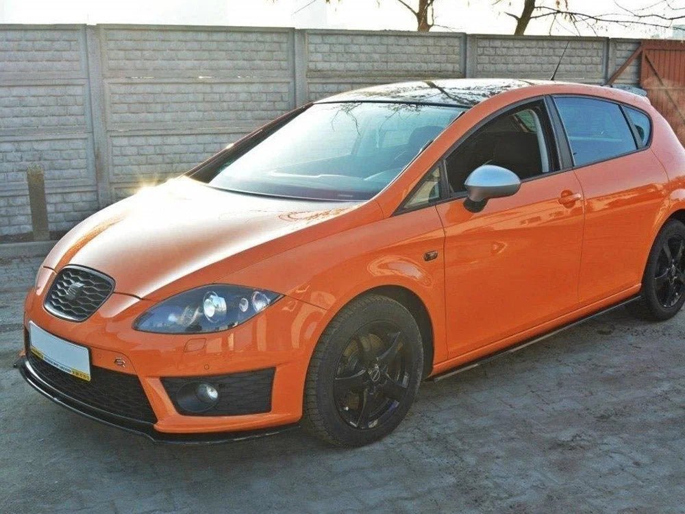 maxton-design-front-splitter-v-2-seat-leon-mk2-cupra-fr-facelift-gloss-black-splitters-skirts-diffusers-706.jpg Maxton Design Front Splitter V.2 Seat Leon MK2 Cupra FR Facelift - Image 2